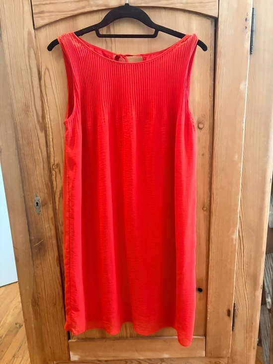 Max Studio Dresses & Skirts - Max Studio Red Sleeveless Shift Dress sz XS
